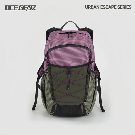 DAYTRACE 22L Backpack in Moss Berry - Pure SKU Shot