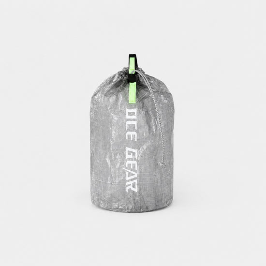 OCE GEAR ultralight Dyneema stuff sack Small in Silver Gray