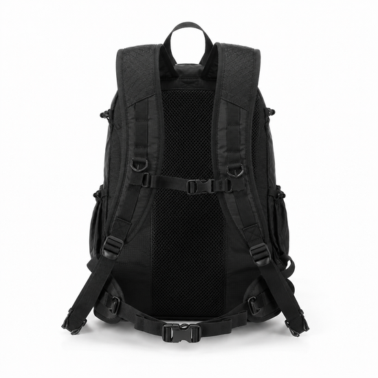 Breathable back panel and shoulder straps on OCE GEAR 18L backpack