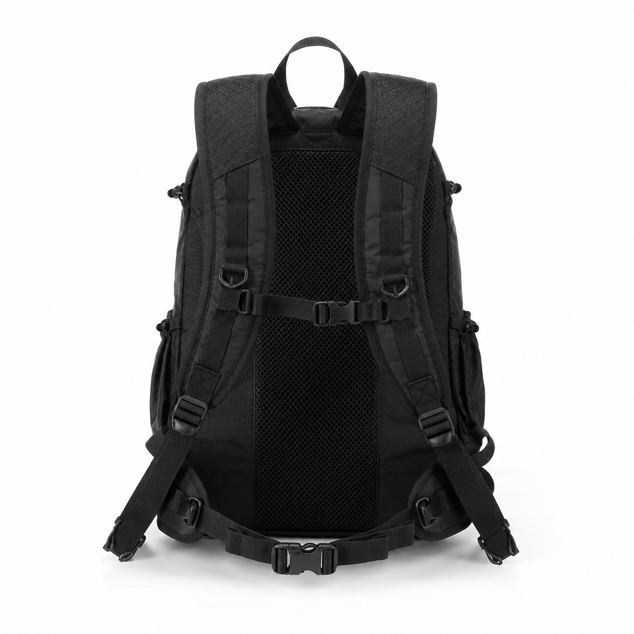 Breathable back panel and shoulder straps on OCE GEAR 18L backpack