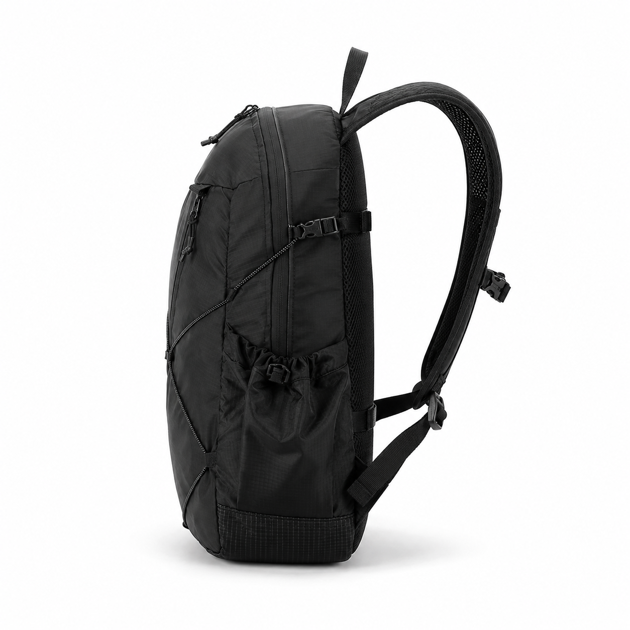 Side cinch pocket and profile view on 18L lightweight hiking daypack